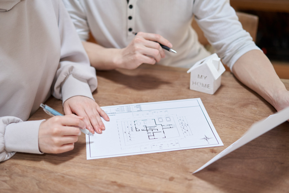 Construire ou acheter : les avantages et inconvénients à peser avant de se lancer
