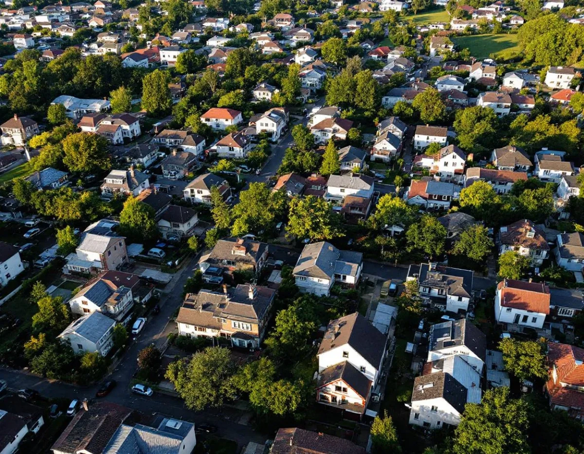 Clés pour Distinguer un Agent Immobilier d'un Conseiller : Guide Expert en Immobilier